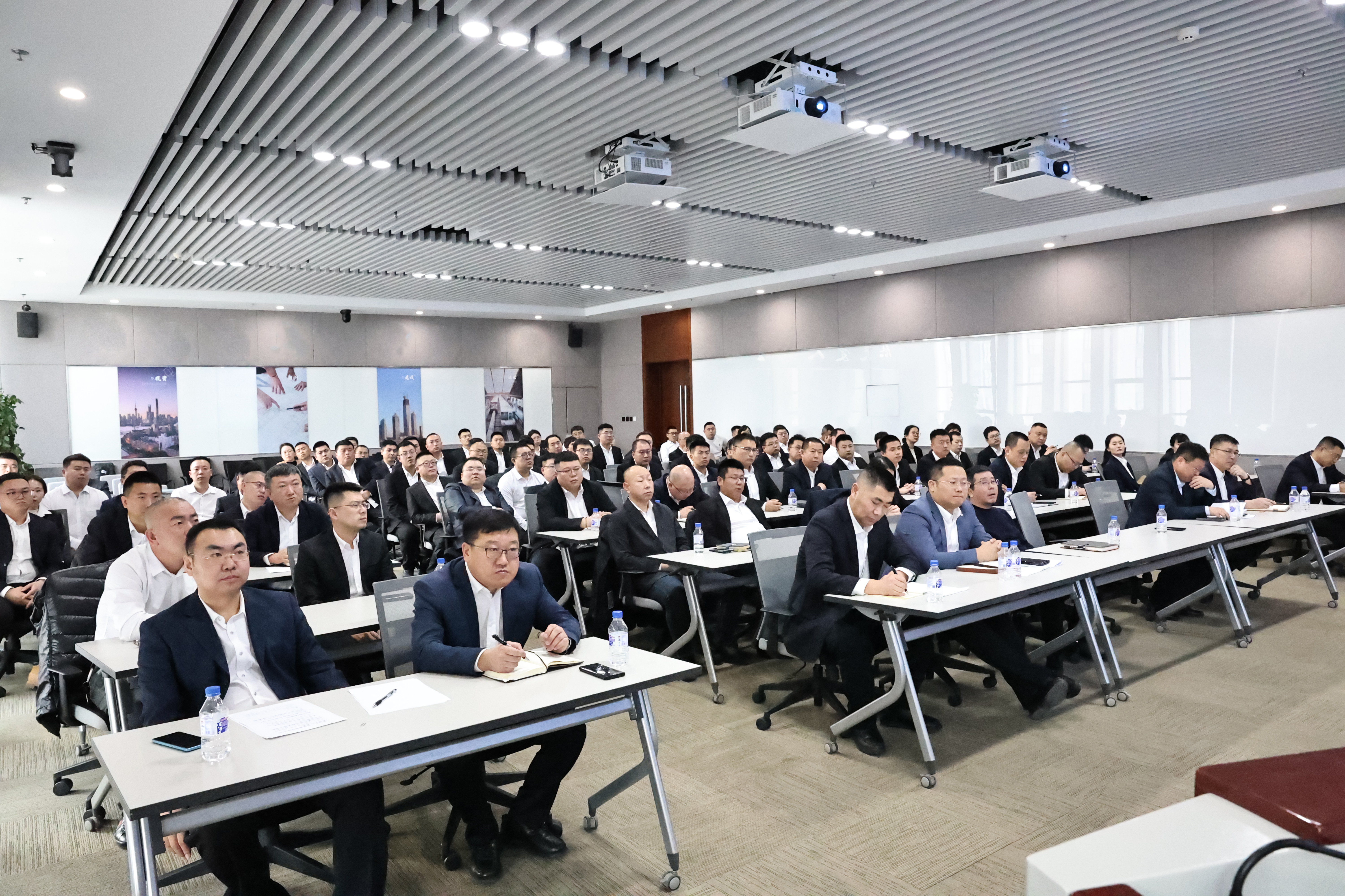 pp电子·模拟器(试玩游戏)官方网站